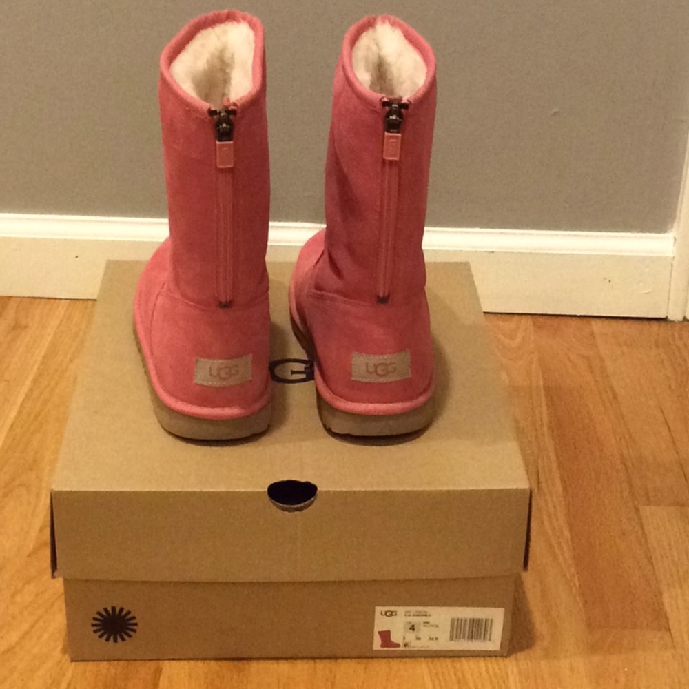 Ugg Girl’s K Lil Sunshine Boots Sz 4